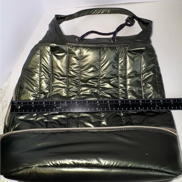 Stella & Dot Metallic OliveGreen CRUSH-IT Quilted Travel Tote / Gym/ WEEKEND BAG - Picture 11 of 14